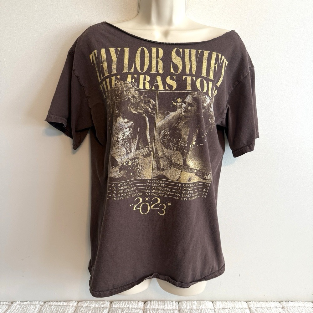 Taylor Swift The Eras Tour 2023 Graphic T-Shirt Size M Y2K Swiftie Retro